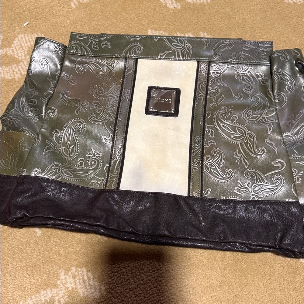 Green and Black Paisley Miche Shell Prima